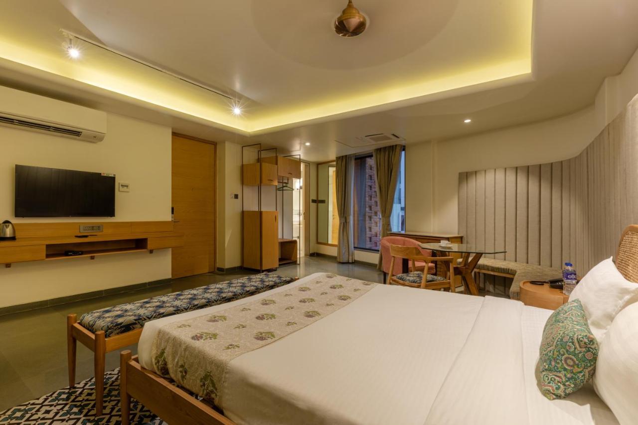 Indus Suites Nagpur Exterior photo